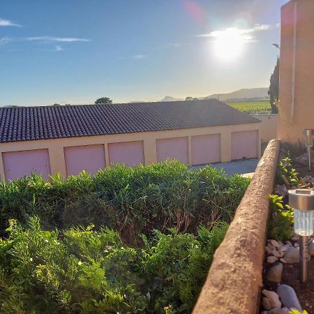 Coquet Studio Avec Belle Terrasse Lägenhet La Londe-les-Maures Exteriör bild