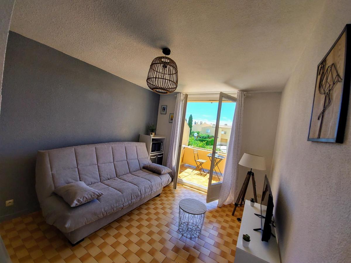 Coquet Studio Avec Belle Terrasse Lägenhet La Londe-les-Maures Exteriör bild
