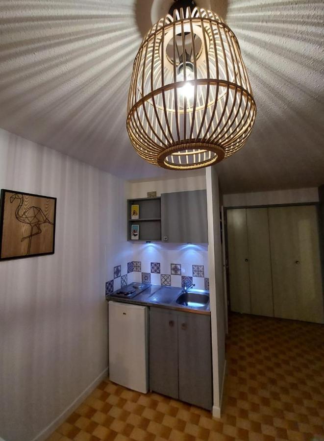 Coquet Studio Avec Belle Terrasse Lägenhet La Londe-les-Maures Exteriör bild